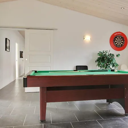 Luxury Retreat With - By Traum *